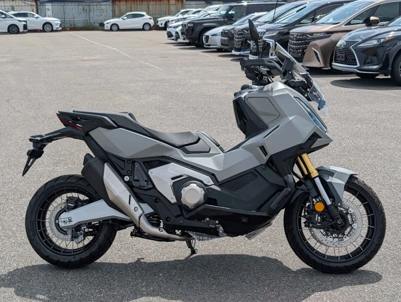 HONDA X-ADV V3 — stok SM127