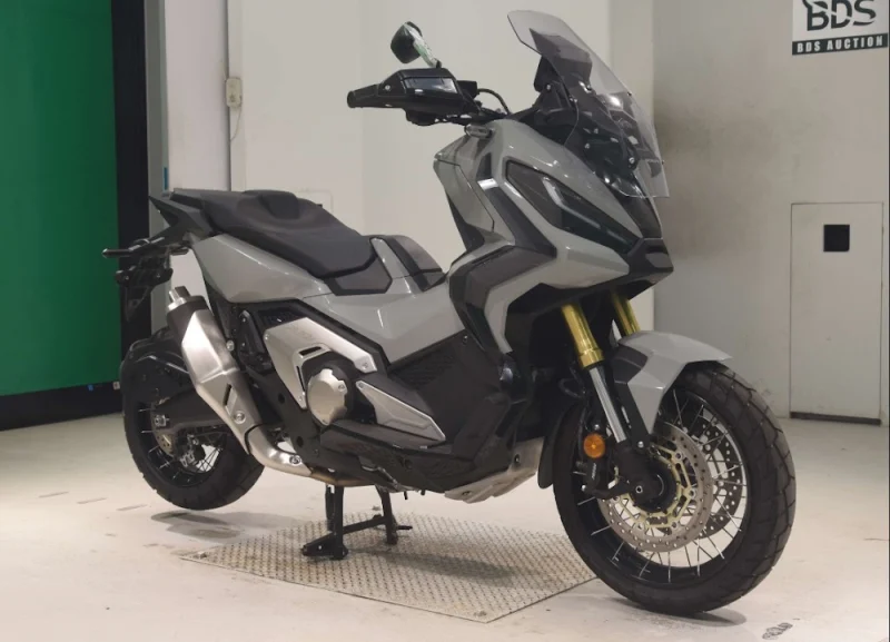 HONDA X-ADV V2 — stok DM04