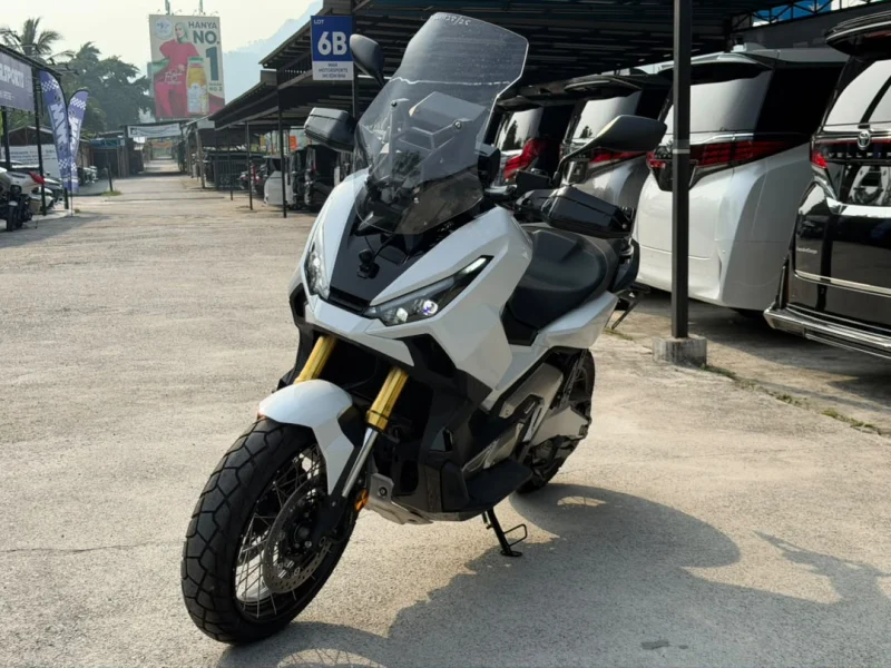 HONDA X-ADV V3 — stok WM28