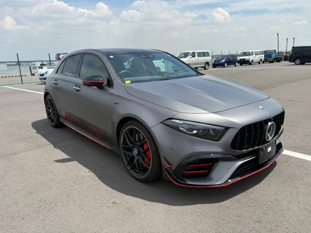 MERCEDES BENZ AMG A45 S 4MATIC PLUS STREET STYLE EDITION — stok DC728