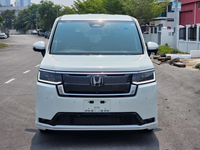 HONDA STEPWAGON SPADA PREMIUM LINE (7 SEATER) — stok SA2162