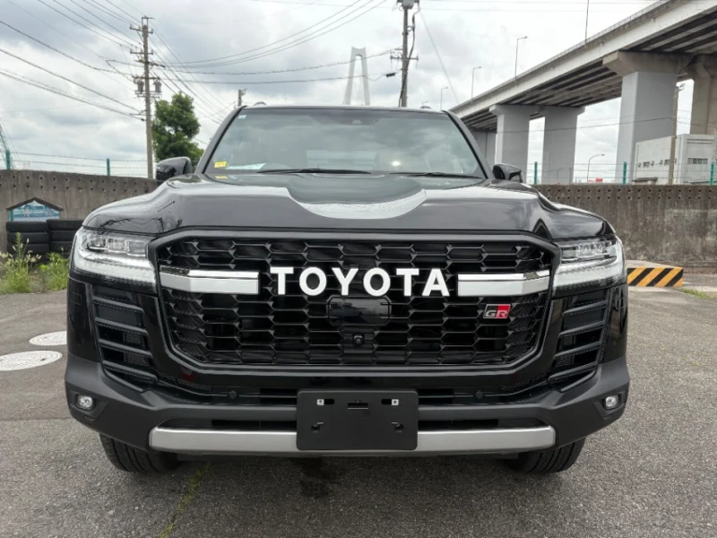 TOYOTA LANDCRUISER GR SPORT — stok DC630