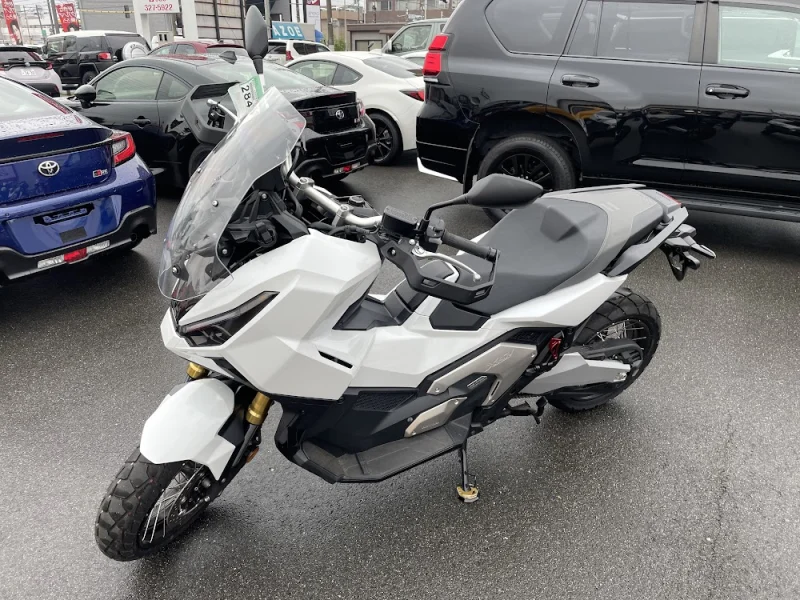 HONDA X-ADV V3 — stok WM90
