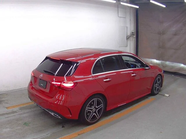MERCEDES BENZ A180 AMG LINE — stok WN275