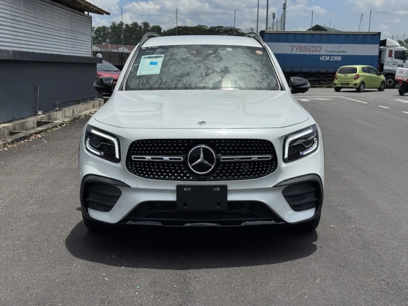 MERCEDES BENZ GLB250 4MATIC SPORT — stok SA1754