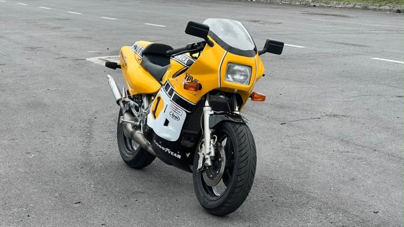 YAMAHA RZV500R — stok SM97