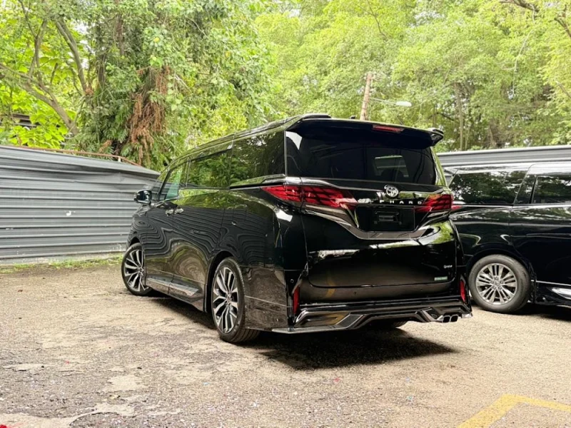 TOYOTA 2.5 ALPHARD HYBRID Z (7 SEATER) — stok PS566