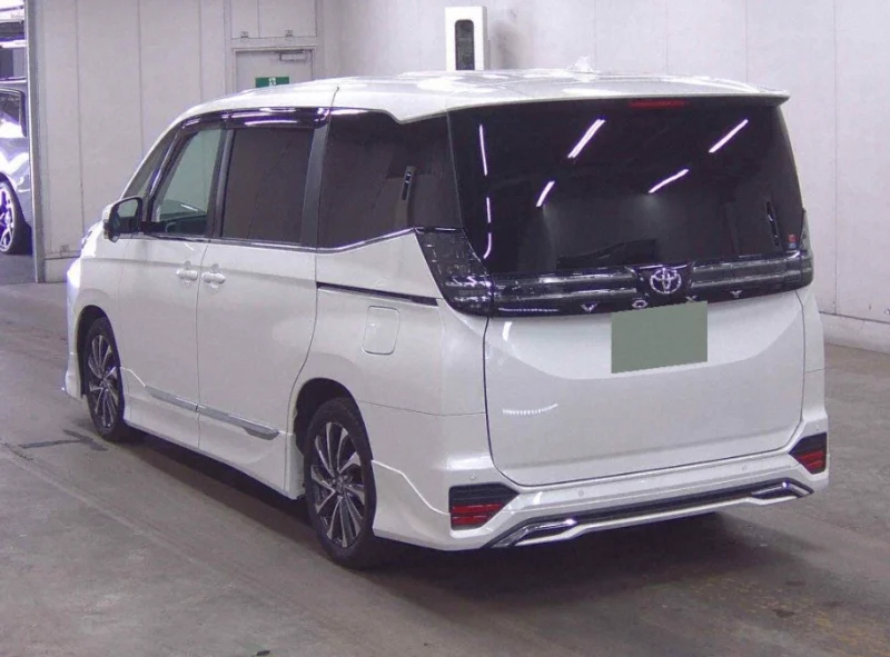 TOYOTA VOXY 2.0 S-Z (7 SEATER) — stok BM2475