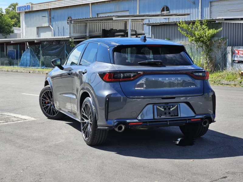 LEXUS LBX MORIZO RR (AT) — stok EW522