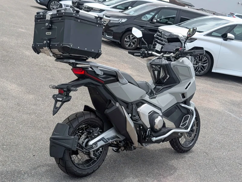 HONDA X-ADV V3 — stok SM122