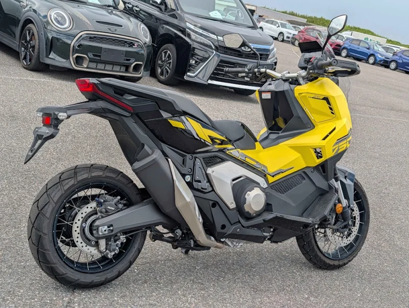 HONDA X-ADV V3 — stok SM131