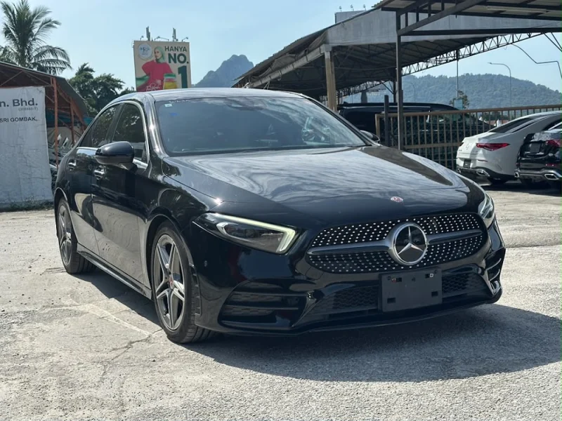MERCEDES BENZ A180 STYLE SEDAN AMG LINE — stok WN25