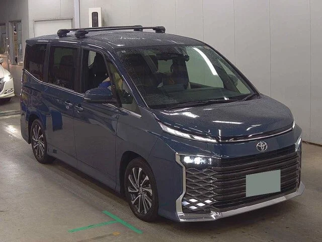 TOYOTA VOXY 2.0 S-Z (7 SEATER) — stok WN167