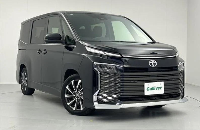 TOYOTA VOXY 2.0 S-Z (7 SEATER) — stok BM2339