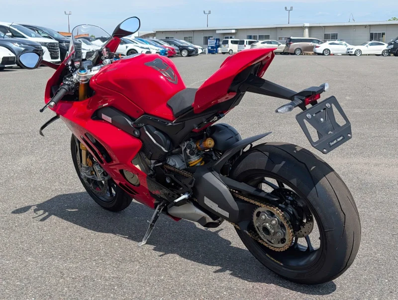 DUCATI PANIGALE V4S — stok WM55